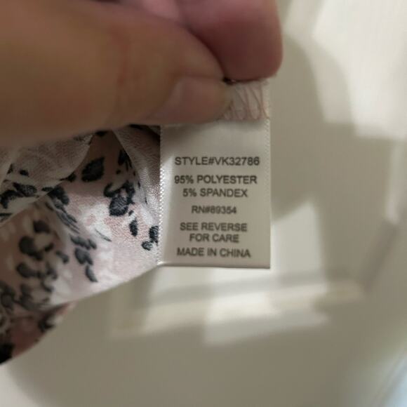 Adrienne Vittadini blouse - Picture 8 of 9